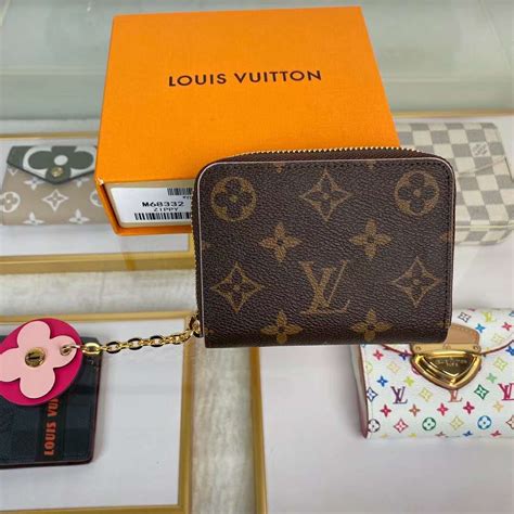 louis vuitton purse with coin